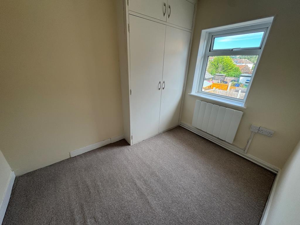 Lot: 182 - TWO-BEDROOM MID-TERRACE COTTAGE IN VILLAGE LOCATION - Bedroom 2